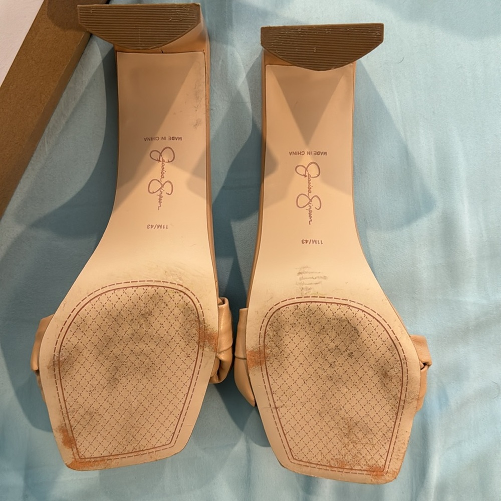 Jessica Simpson Heels - Picture 2 of 3
